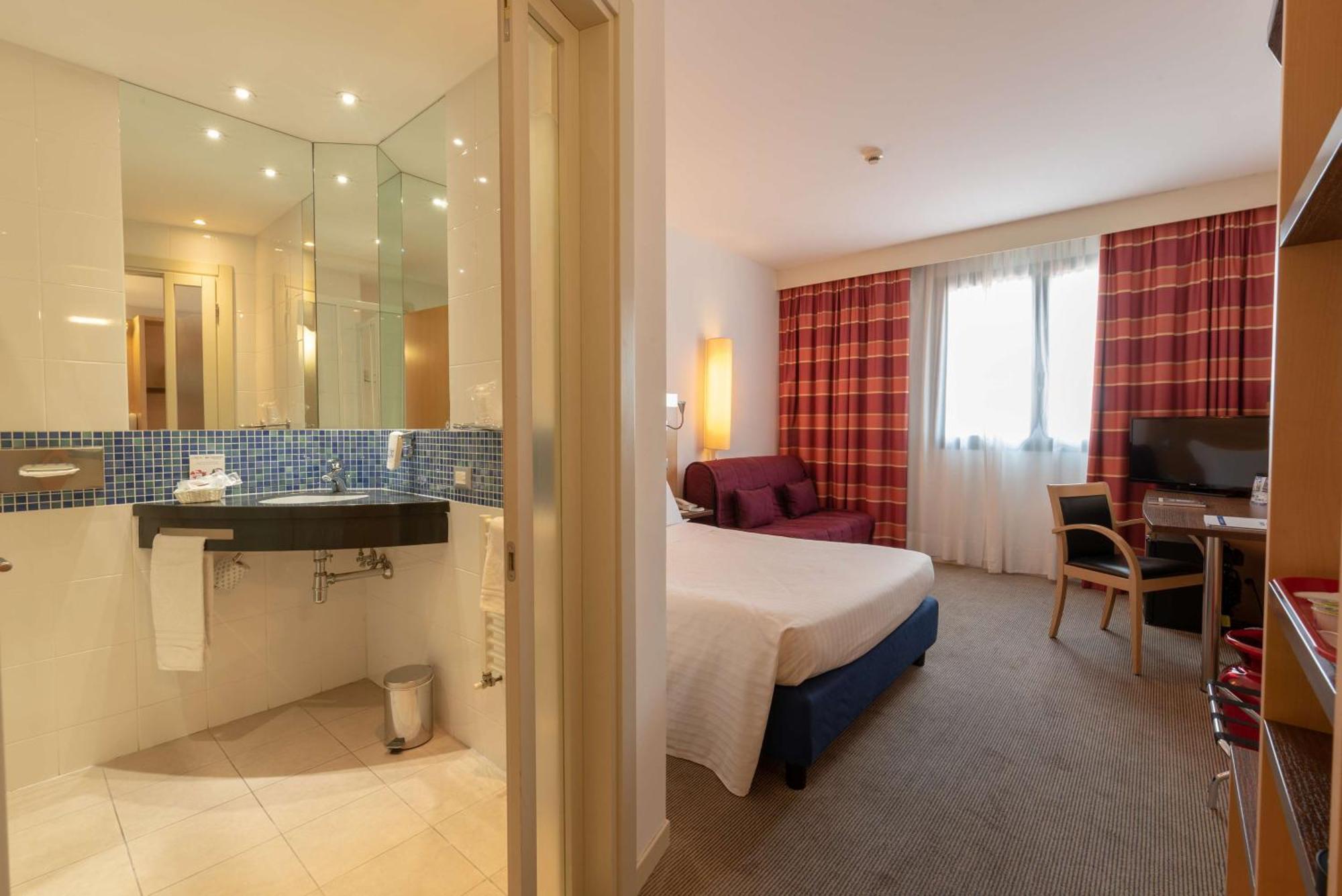 Classic Double Room,1274536264:JPEG