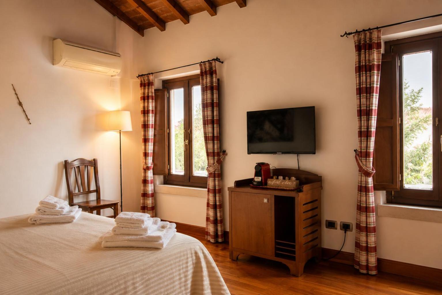 Double Room Private Bathroom