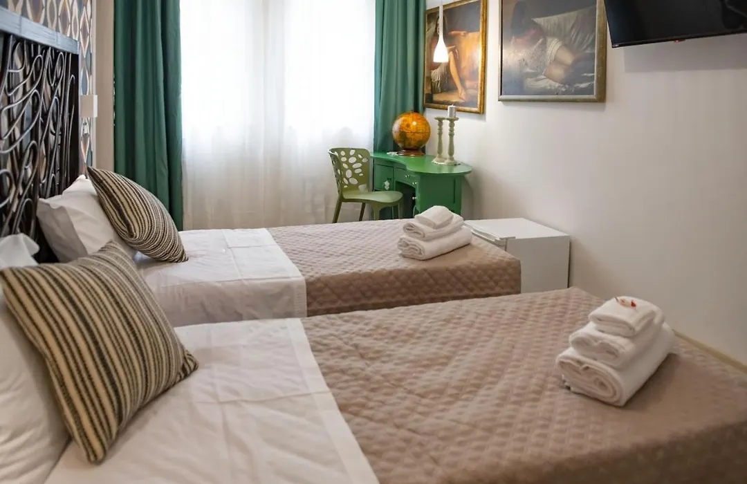 Boutique Hotel Ferrara-1