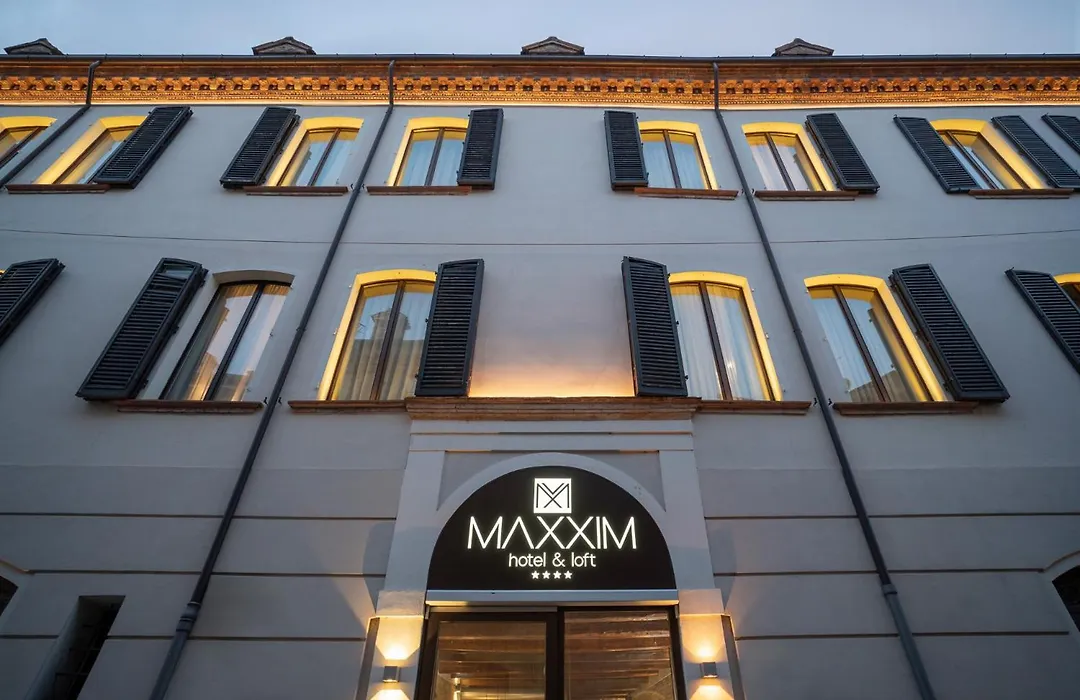 Maxxim Hotel & Loft-1