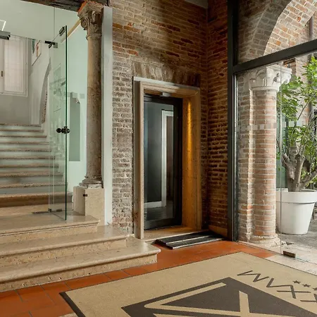Maxxim Hotel & Loft-3